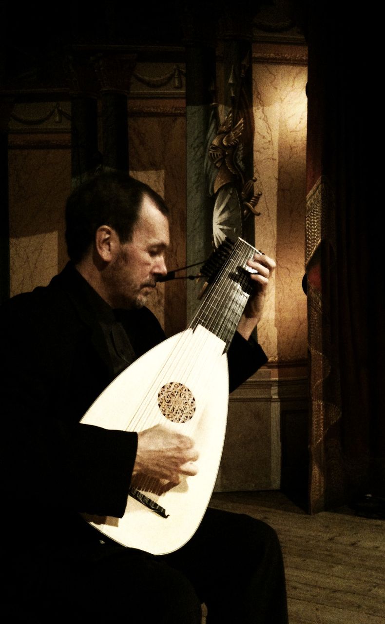 ‘Dowland’s Lute’ from The Song Company