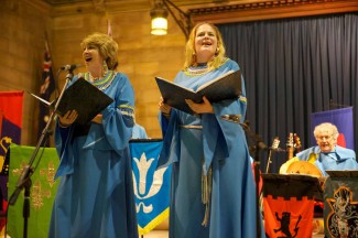 Singers Jenny Duck-Chong and Nicole Thomson