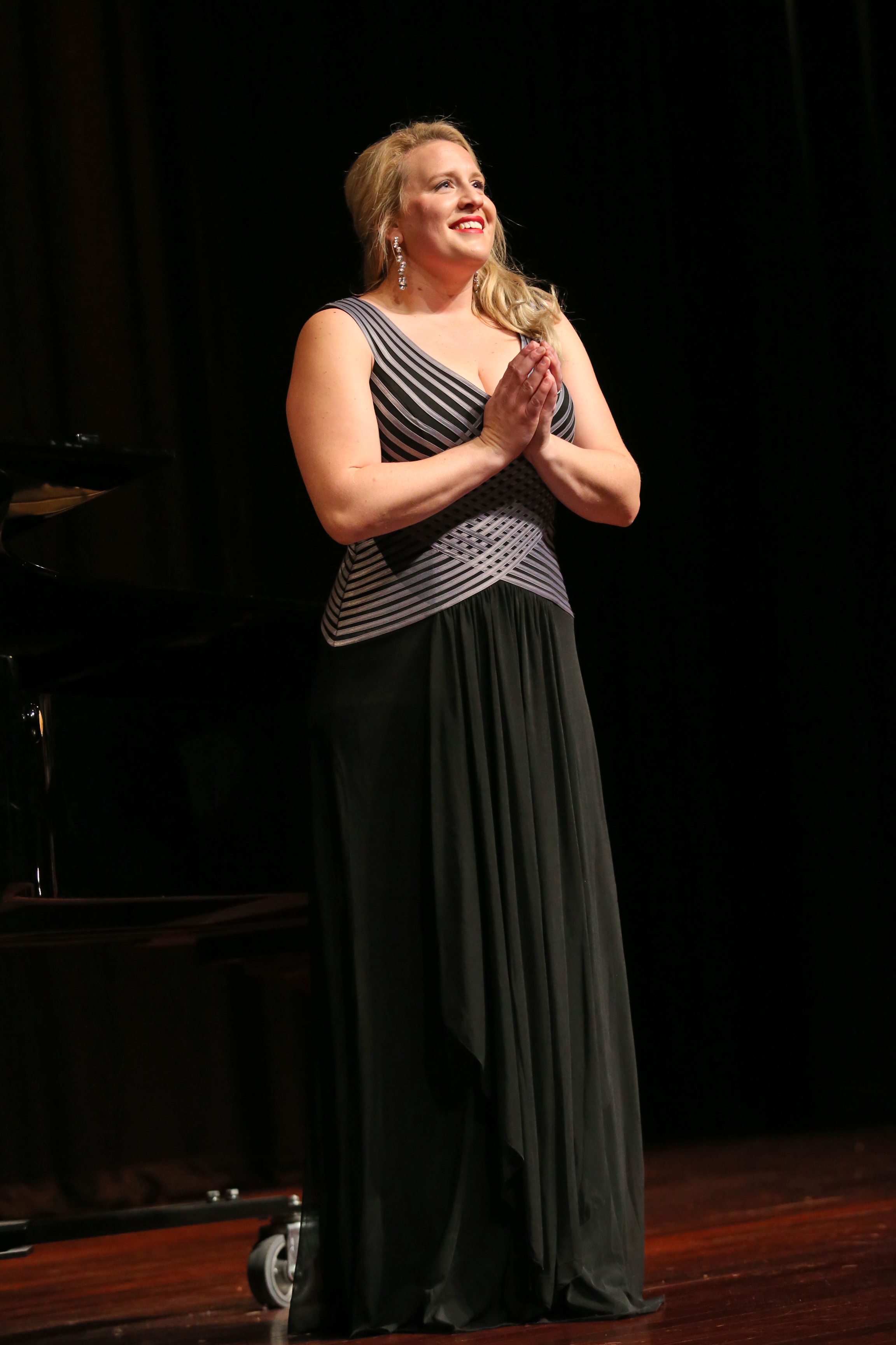 Rachel Bate wins 2013 Sydney Eisteddfod Opera & Arts Support Group Scholarship