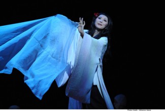 Hiromi Omura as Cio-Cio San. Image by Branca Gaica.