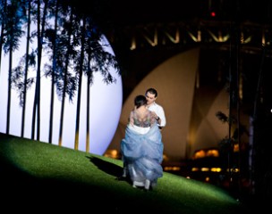 Madama Butterfly (Hiromi Omura) and Pinkerton (Georgy Vasiliev).