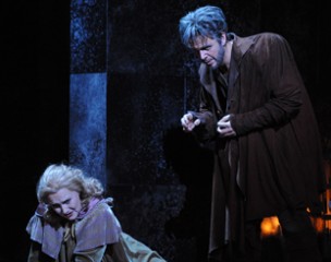 Emma Matthews as Gilda and Giorgio Caoduro as Rigoletto.