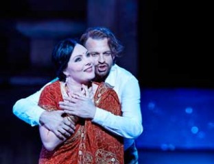 Ekaterina Siurina (Léïla) and Pavol Breslik (Nadir).