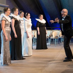 Pacific Opera Mother's Day 2018, Simon Kenway conducting Shakespeare and Friends. 